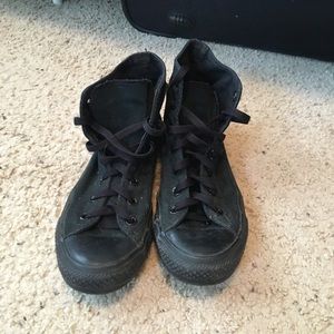 Black converse size 7.5